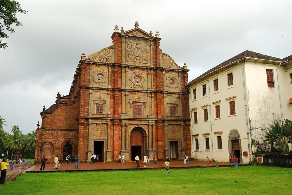 Basilica-Of-Bom-Jesus-Goa